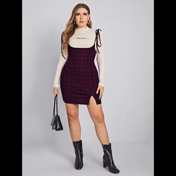 Plaid Overall Dress - Picture 3 of 5